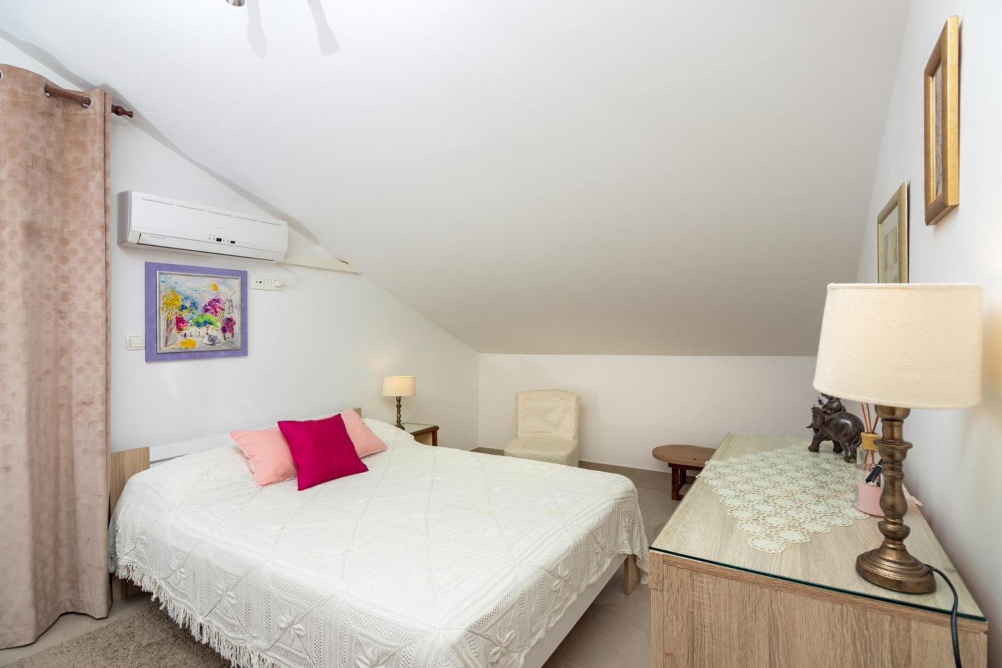 Song Guest house 4*